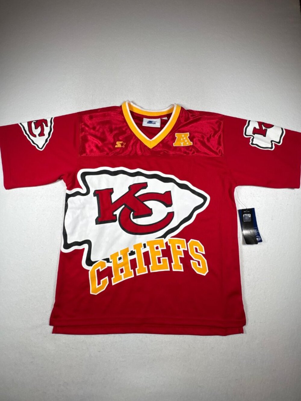 Starter NFL Kansas City Chiefs Football Jersey Mens L Red High Low Slit Pullover